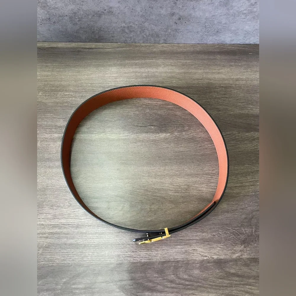 Louis Vuitton Initiales 40MM Reversible Belt - Picture 8 of 14